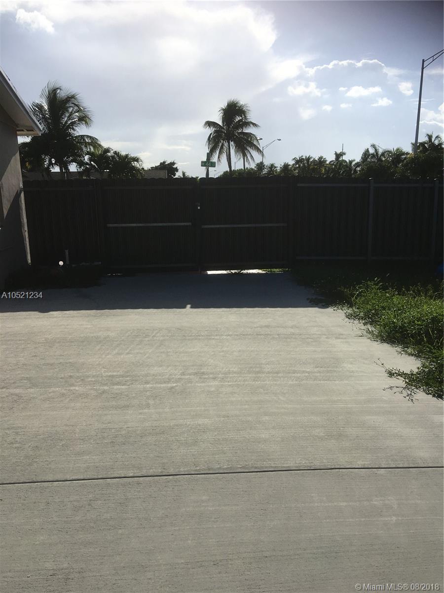 CAROL CITY GDNS 1ST ADDN - Residential