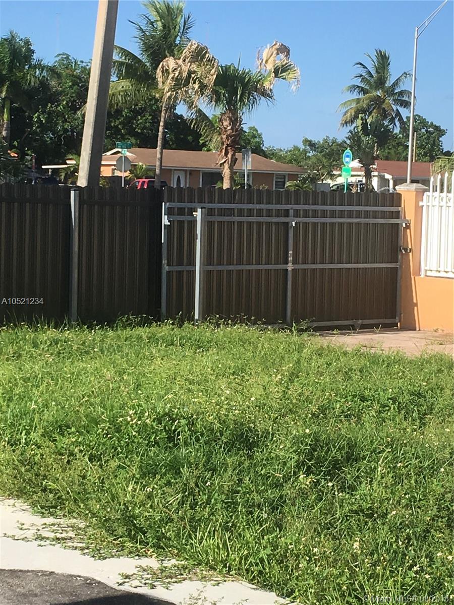 CAROL CITY GDNS 1ST ADDN - Residential