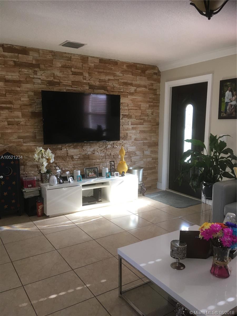 CAROL CITY GDNS 1ST ADDN - Residential