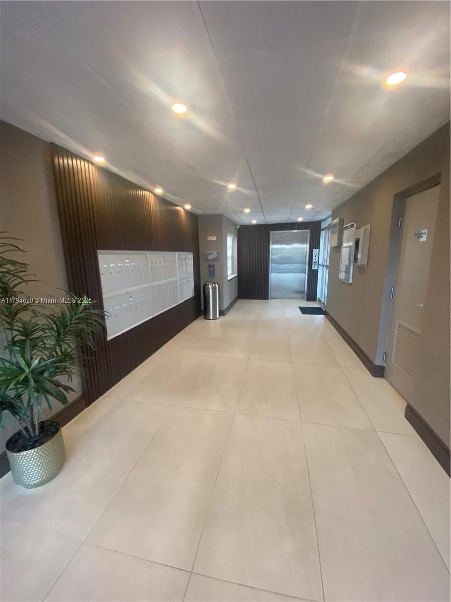 1400 SW 27th Ave 301