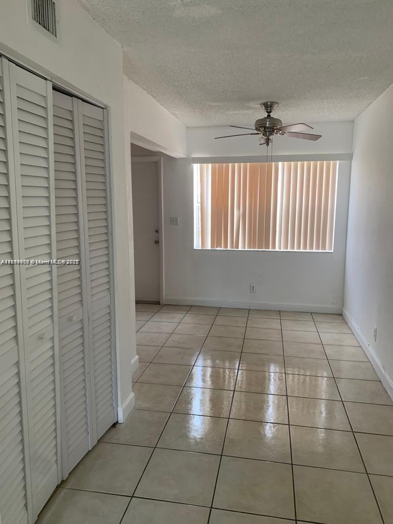 TOWNHOUSES OF PLANTATION - Residential Lease