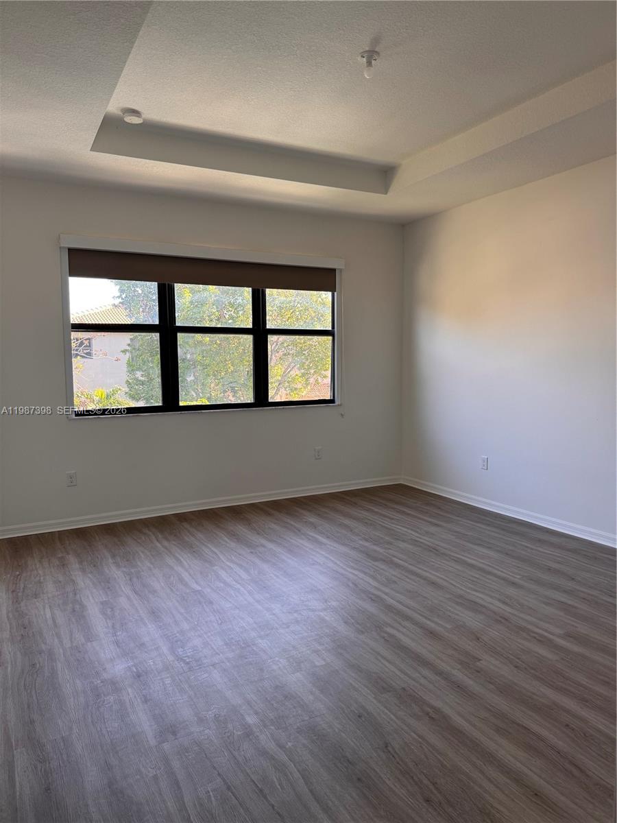 CHAMPION LAKES - Residential