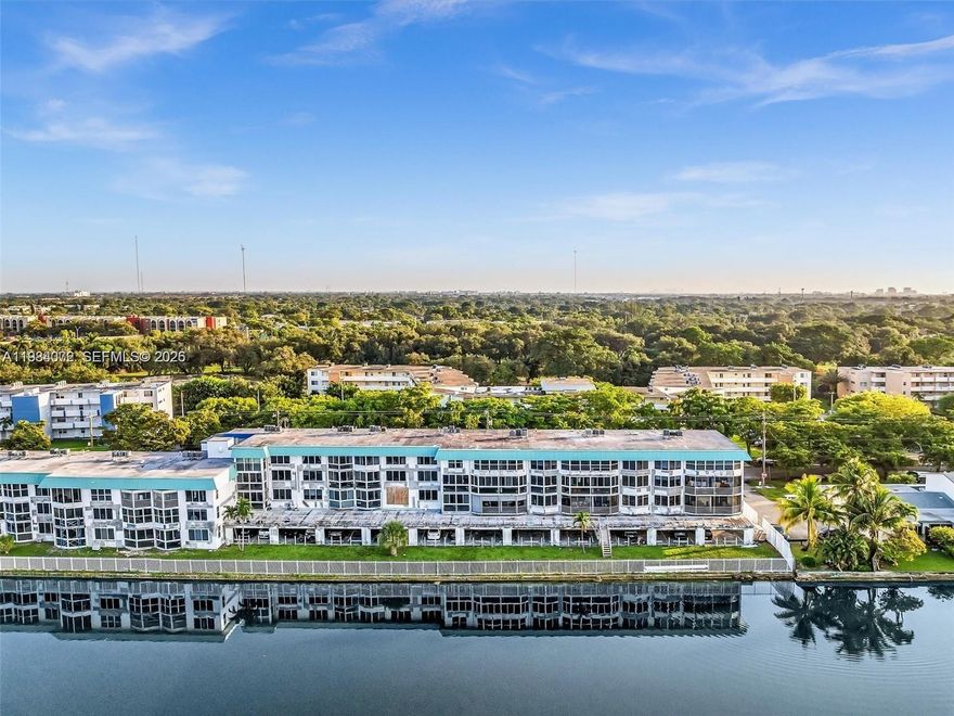 Great opportunity to own this apartment with a stunning direct lake views. Located in a newly upgraded building With Brand New Impact Windows, New Elevators, And NewExterior Paint.Great for new buyers to own their dream home! and enjoy the Spacious layout of this 1bedroom plus den and 1 1/2 bathroom  with lots of natural light. Special assessment is already paid in full.Call L/A for showings.