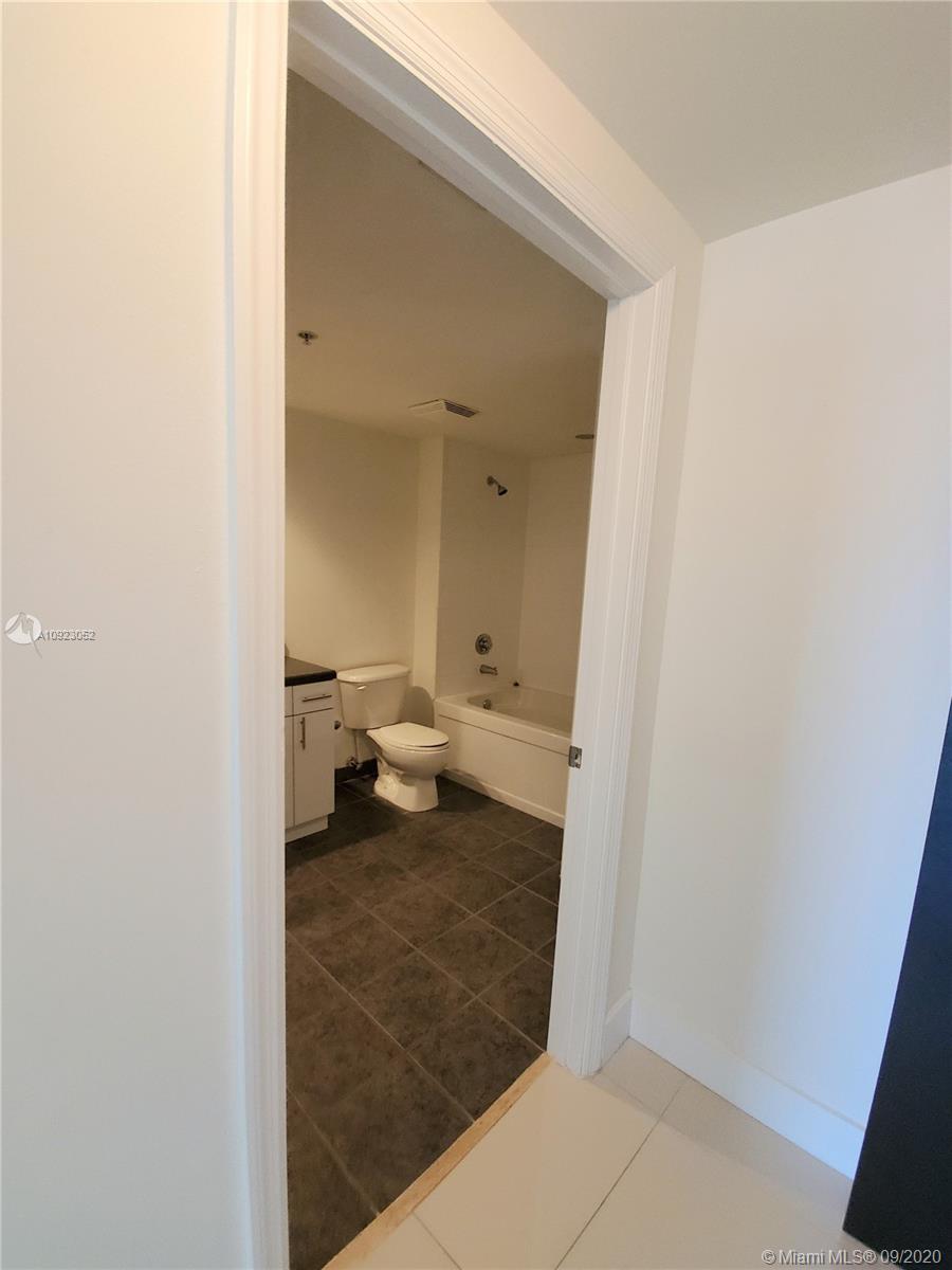 WAVERLY AT LAS OLAS CONDO - Residential