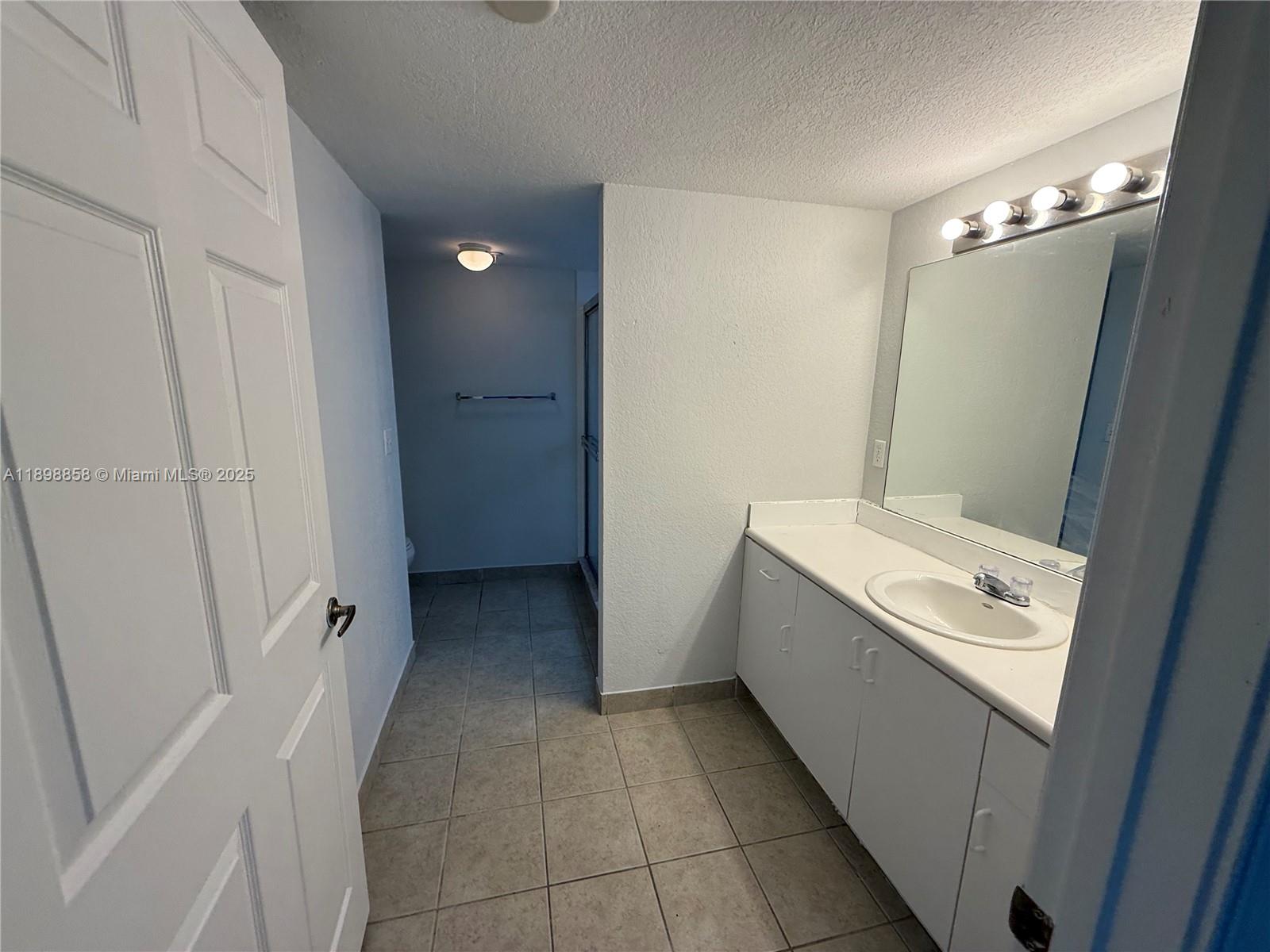 CYPRESS TRAIL CONDO - Residential Lease