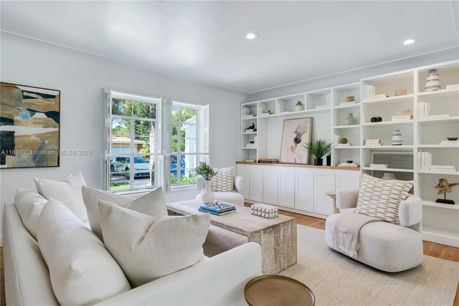 Coral Gables, Florida 33146, United States, 3 Bedrooms Bedrooms, ,2 BathroomsBathrooms,Residential,Active,160510