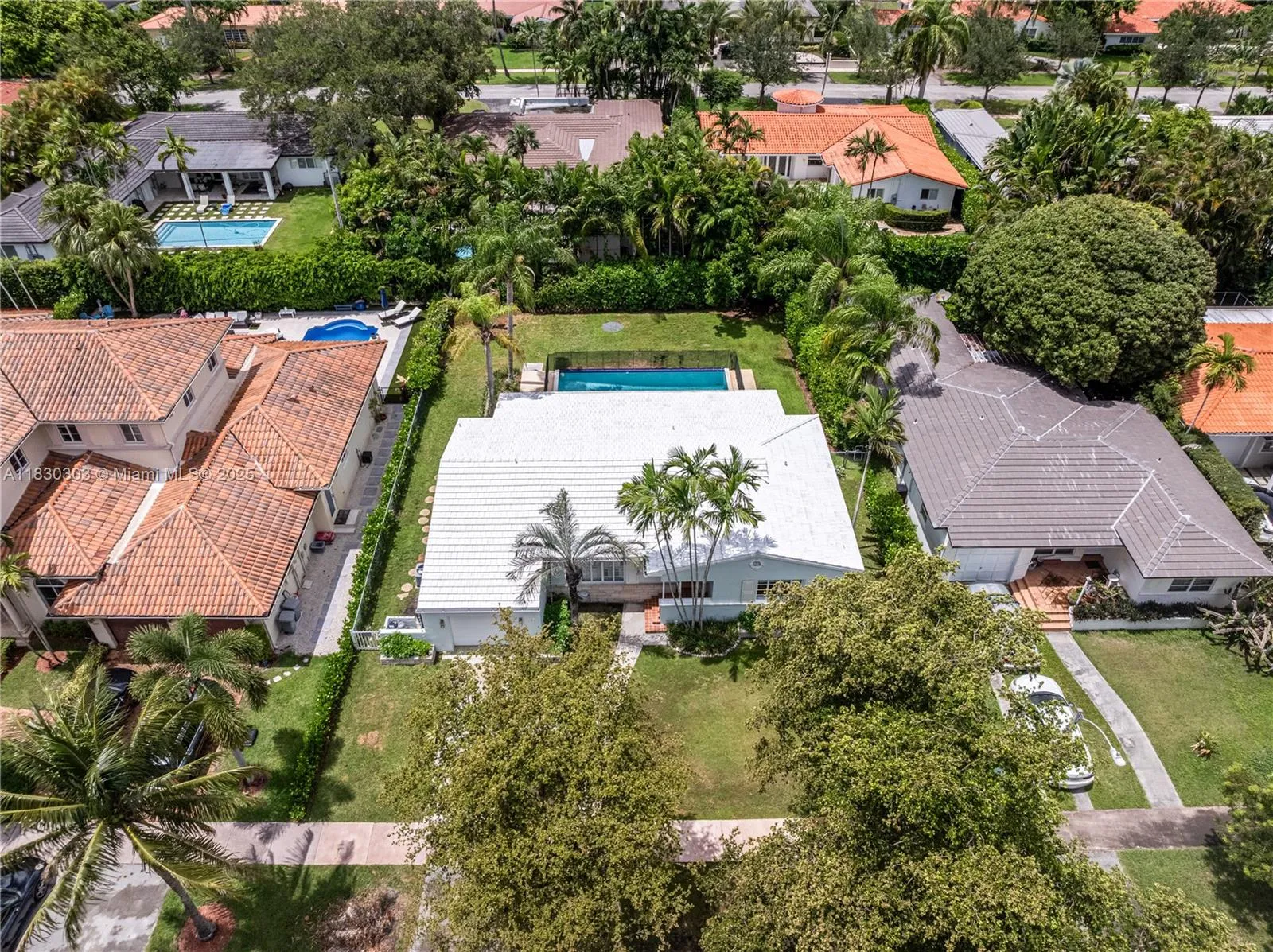 Coral Gables, Florida 33146, United States, 3 Bedrooms Bedrooms, ,2 BathroomsBathrooms,Residential,Active,160510