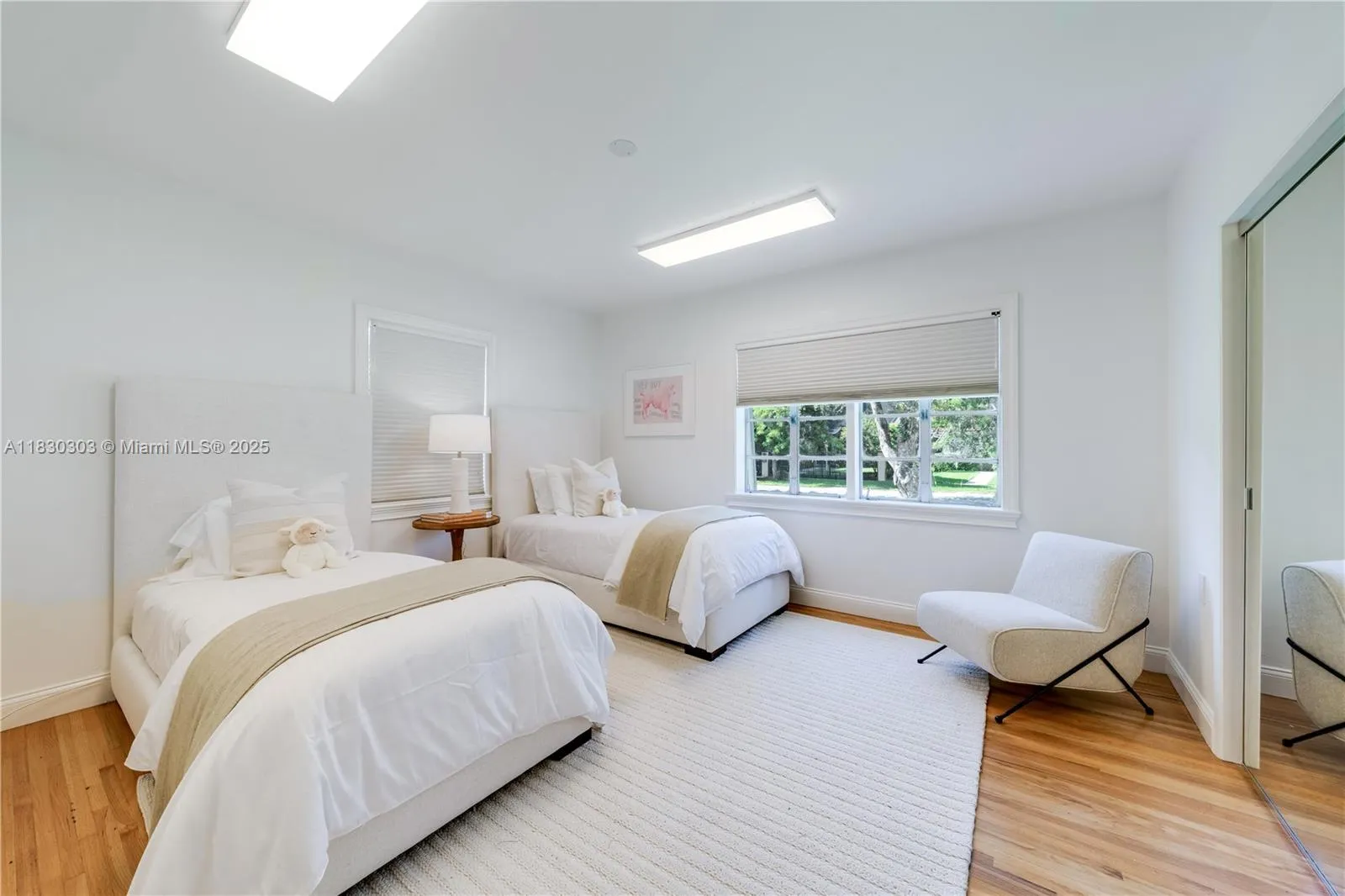 Coral Gables, Florida 33146, United States, 3 Bedrooms Bedrooms, ,2 BathroomsBathrooms,Residential,Active,160510