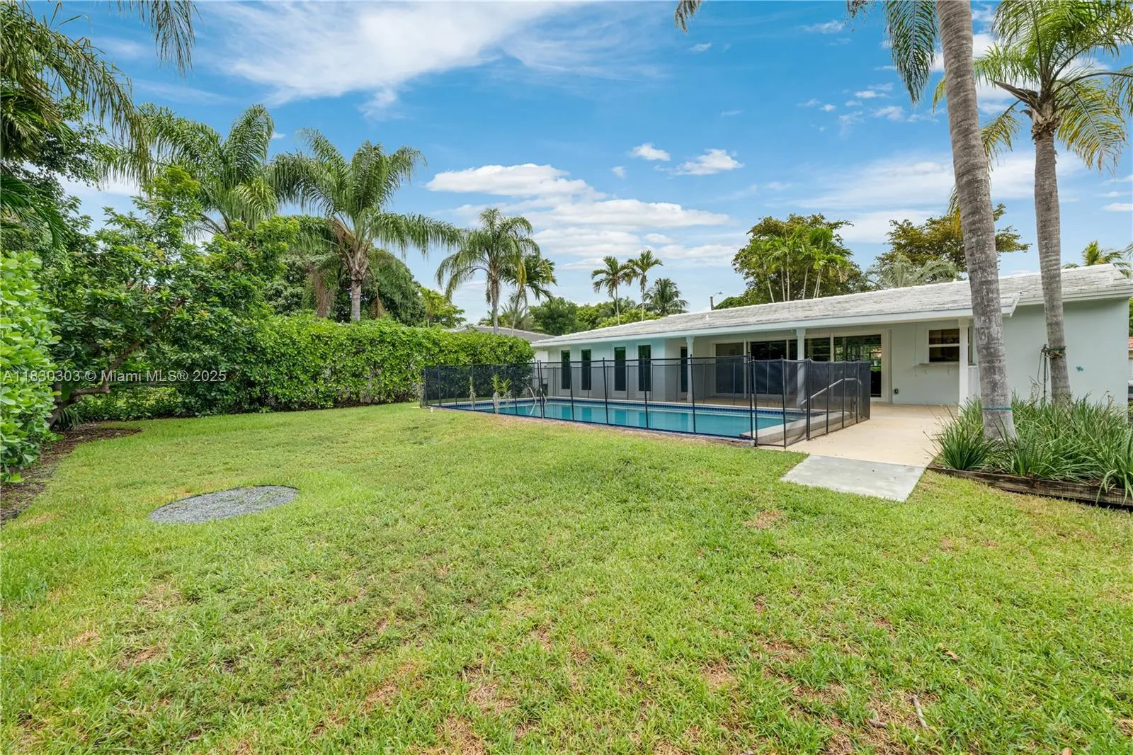 Coral Gables, Florida 33146, United States, 3 Bedrooms Bedrooms, ,2 BathroomsBathrooms,Residential,Active,160510