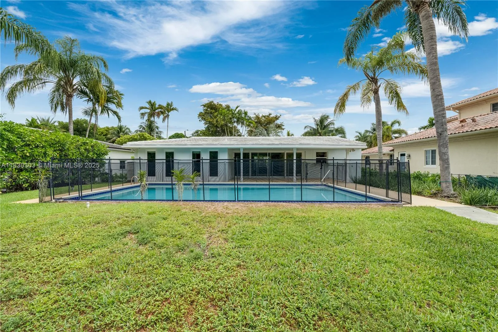 Coral Gables, Florida 33146, United States, 3 Bedrooms Bedrooms, ,2 BathroomsBathrooms,Residential,Active,160510