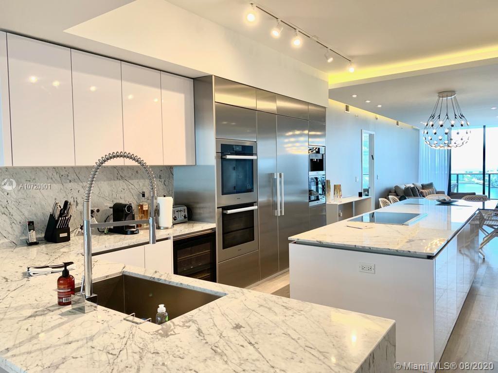 Priv&#xE9; Islands - Residential