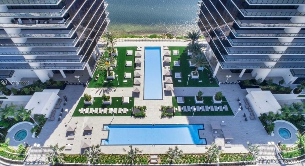Priv&#xE9; Islands - Residential