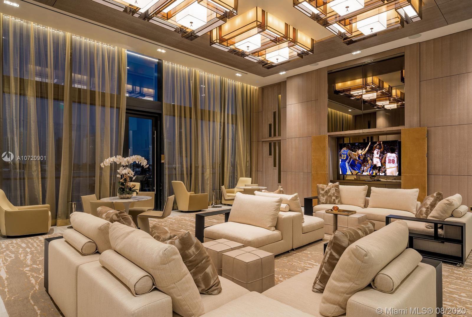 Priv&#xE9; Islands - Residential
