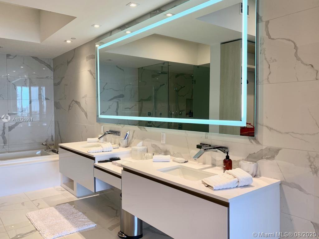 Priv&#xE9; Islands - Residential