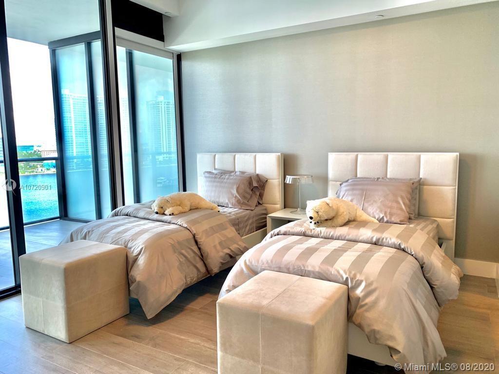 Priv&#xE9; Islands - Residential