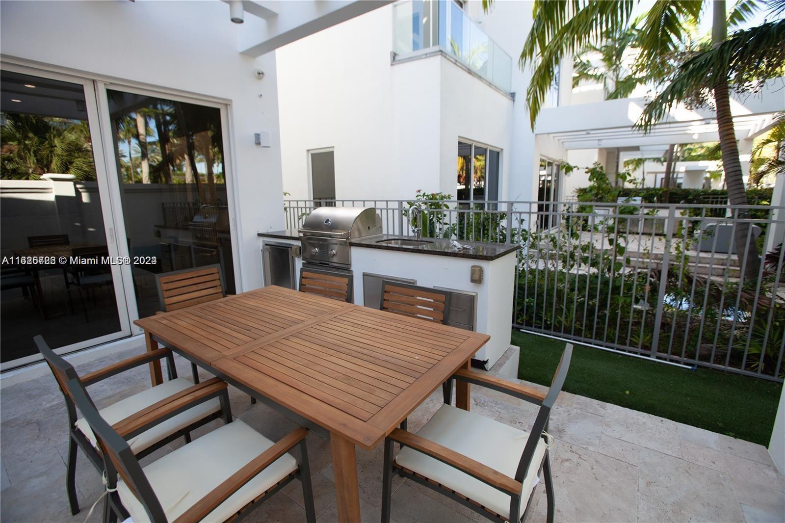 BEACHWALK - Residential