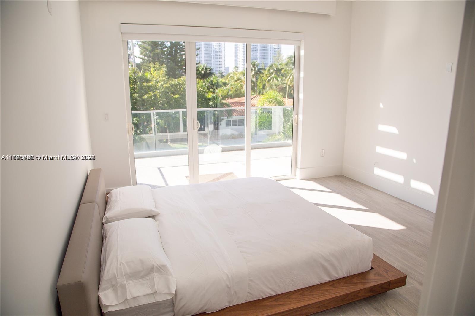 BEACHWALK - Residential