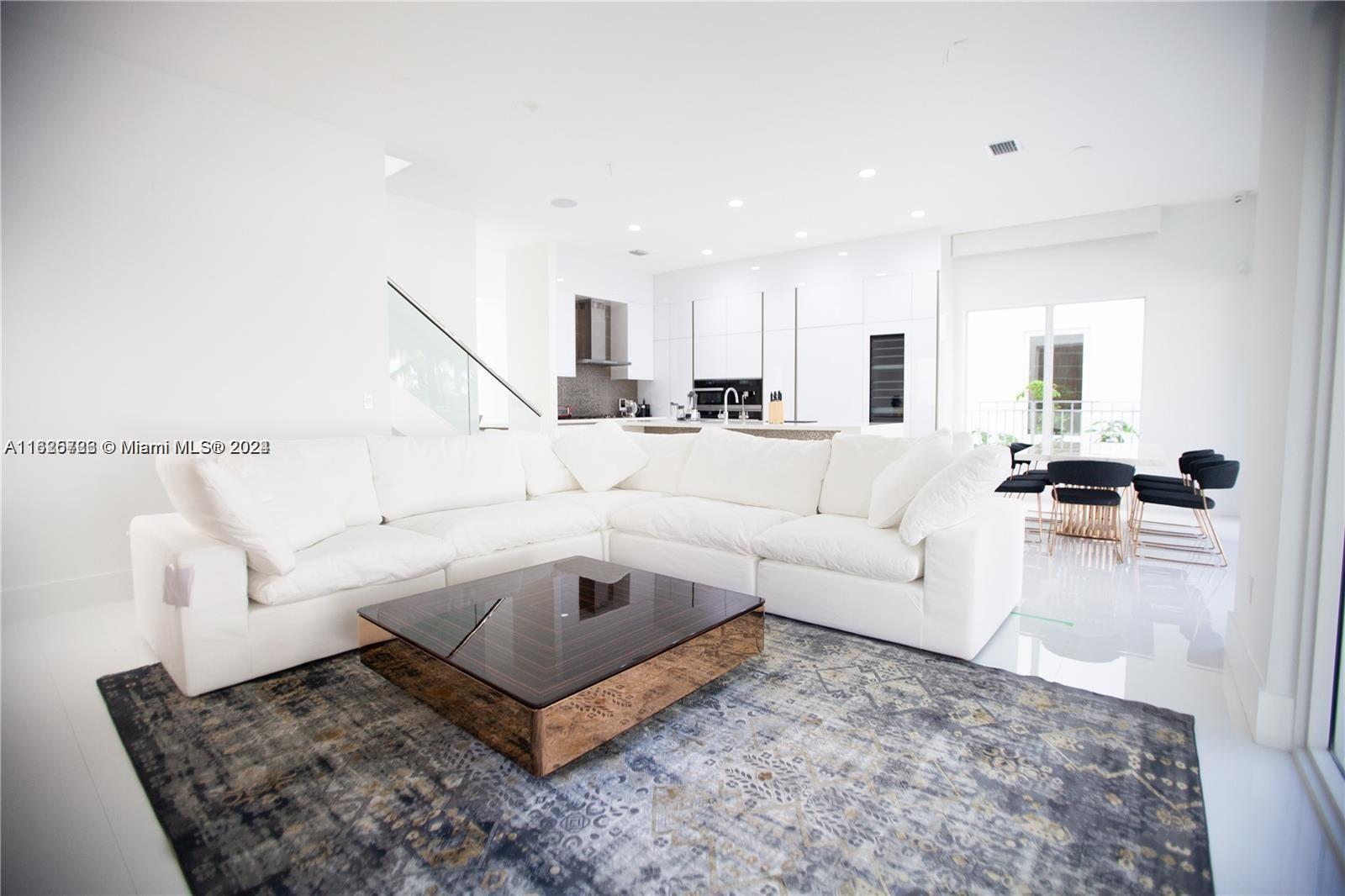 BEACHWALK - Residential