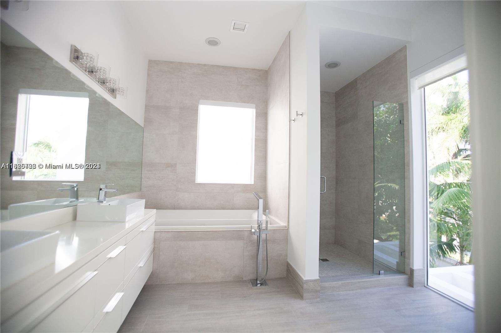 BEACHWALK - Residential