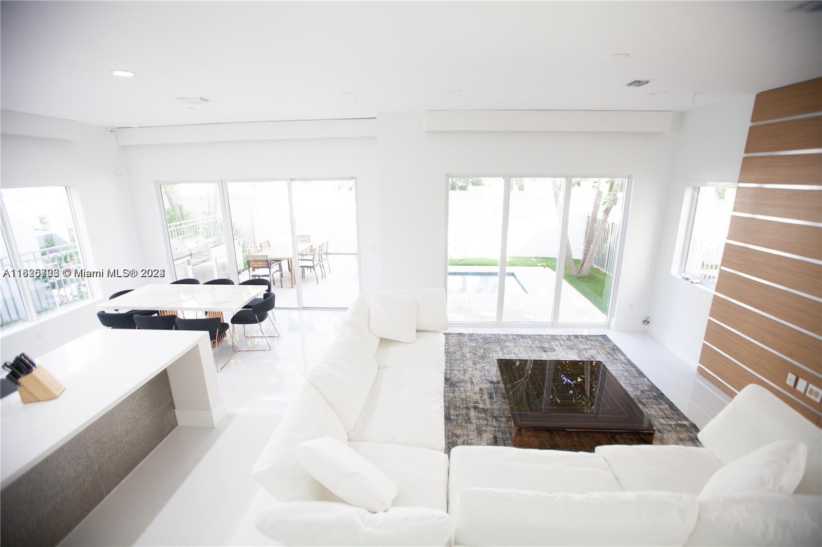 BEACHWALK - Residential