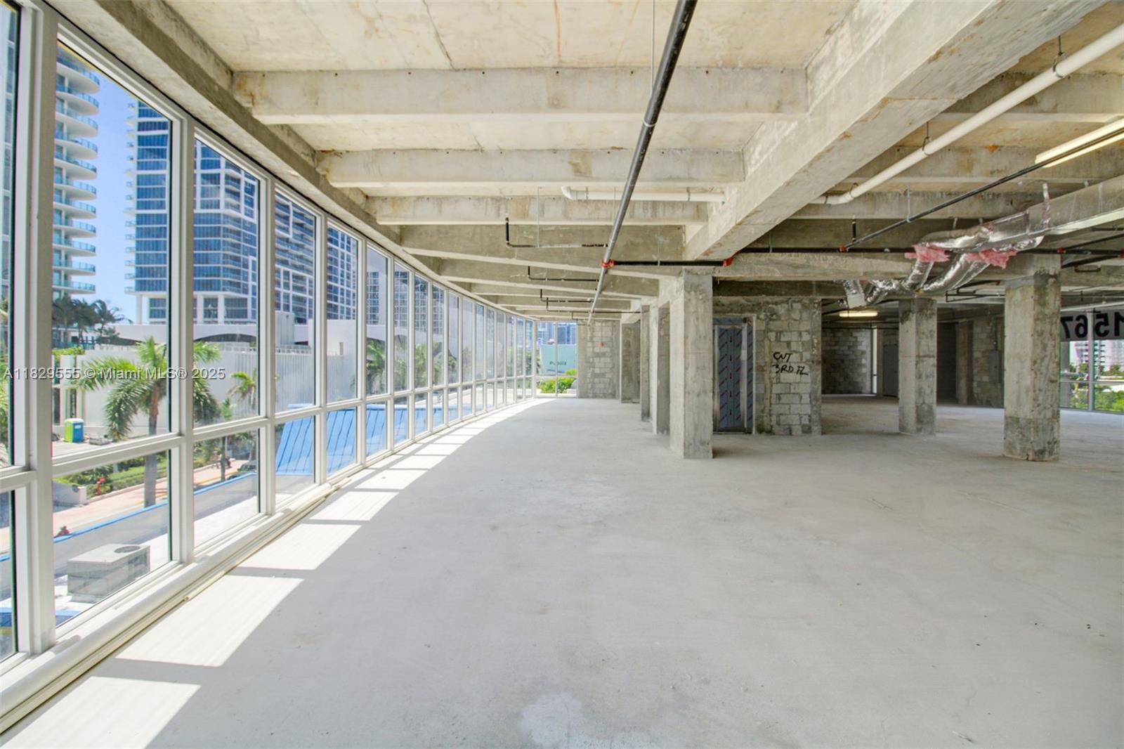 6930 Collins Ave 2nd Floor O1