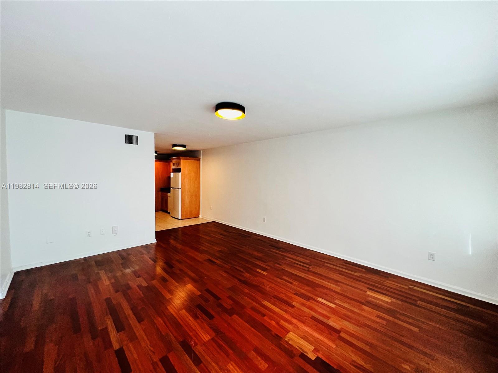 LUCY CONDO - Residential Lease