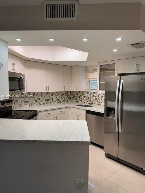 LAS VISTAS AT DORAL - Residential Lease