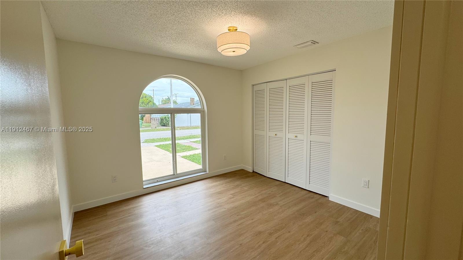 GOLDEN HEIGHTS - Residential