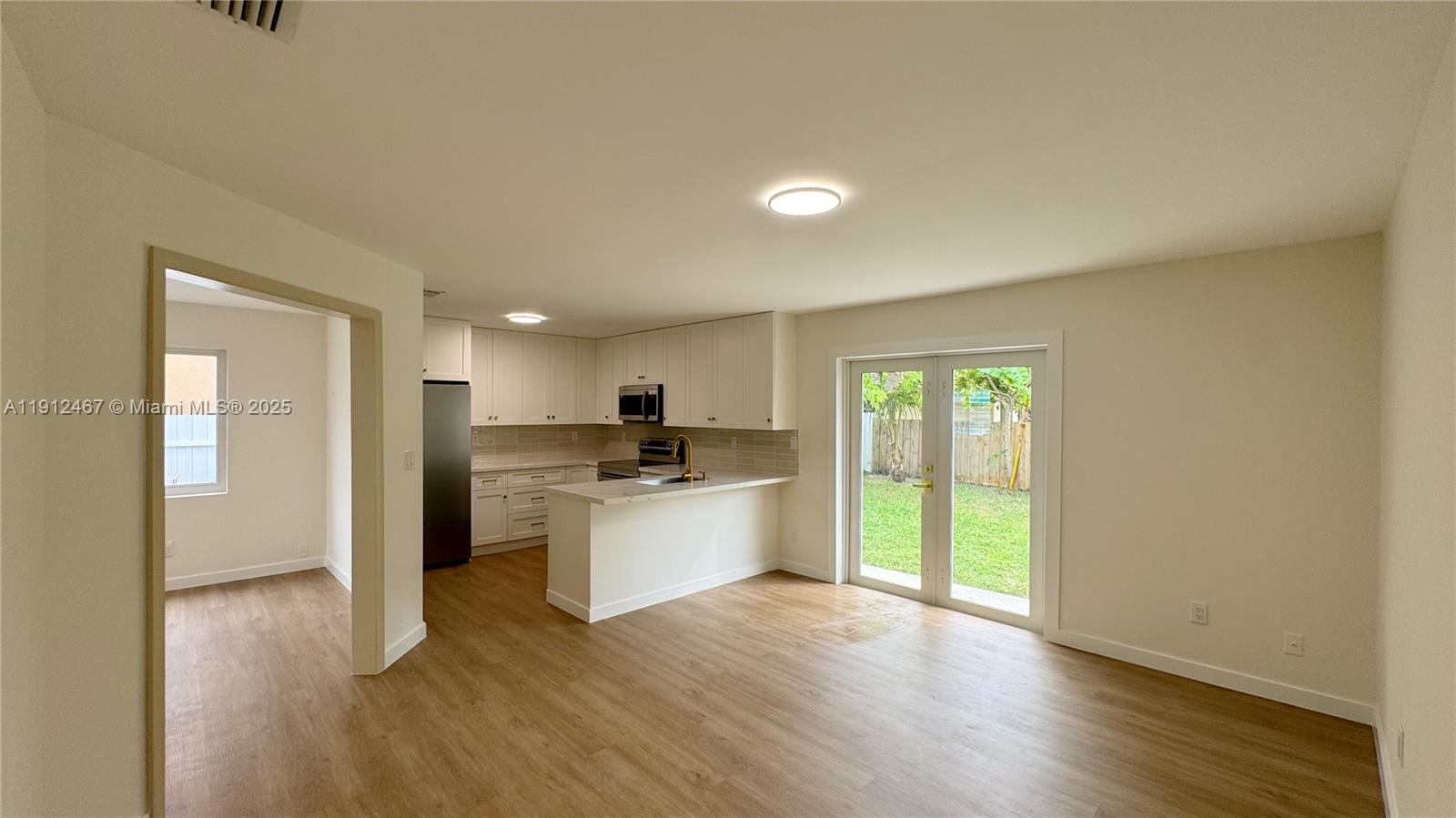 GOLDEN HEIGHTS - Residential