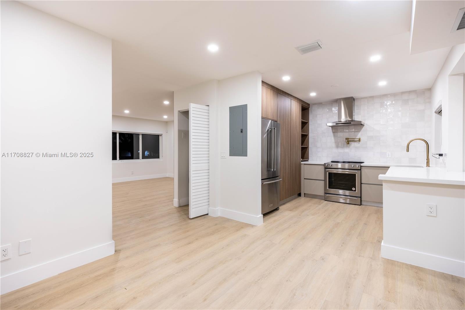 REV PL ALTA TERR - Residential