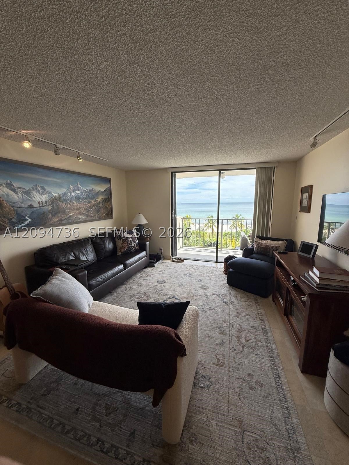 2625 Collins Ave 605