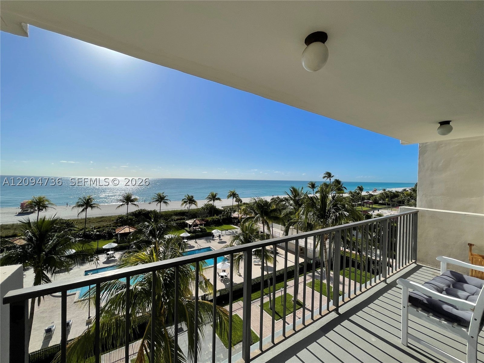 2625 Collins Ave 605