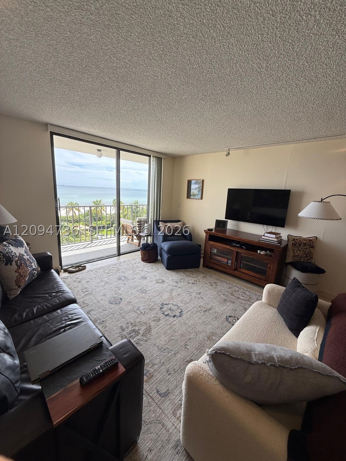 2625 Collins Ave 605