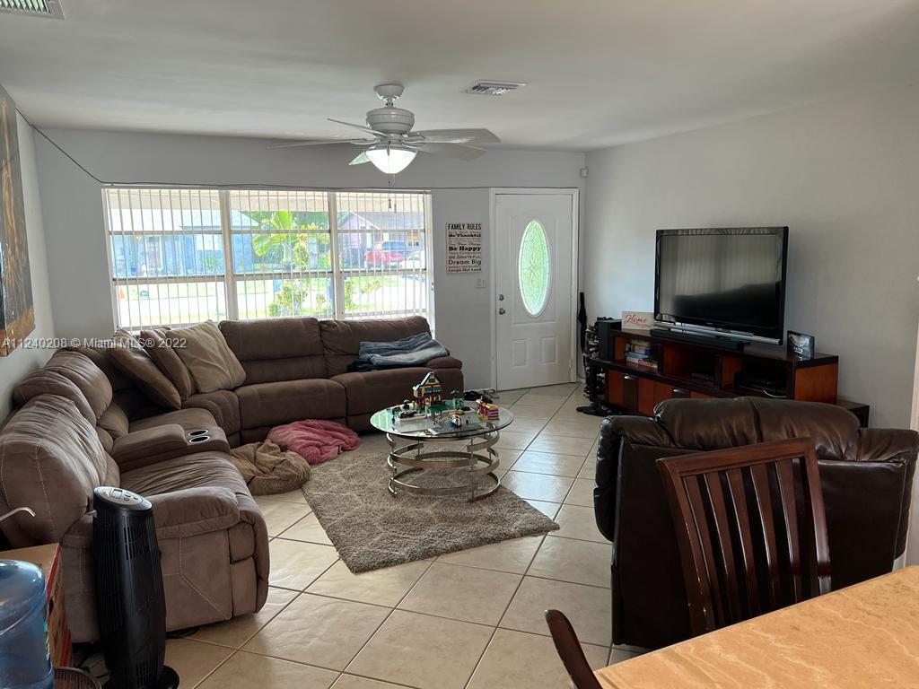 CRESTHAVEN 11 - Residential