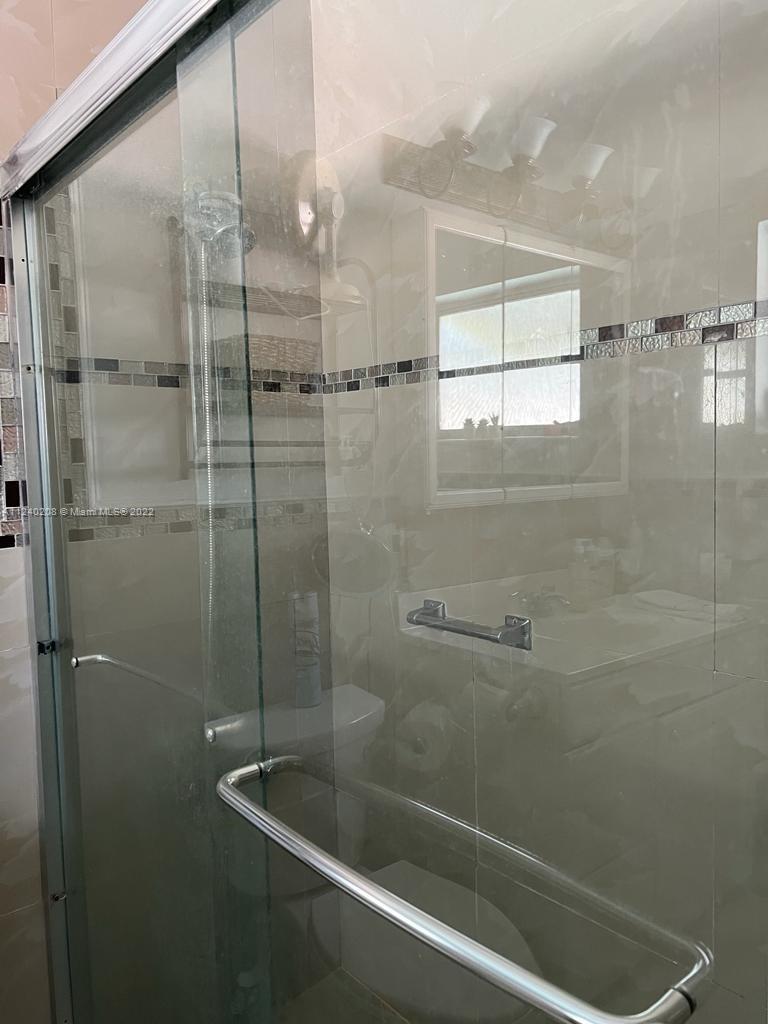 CRESTHAVEN 11 - Residential