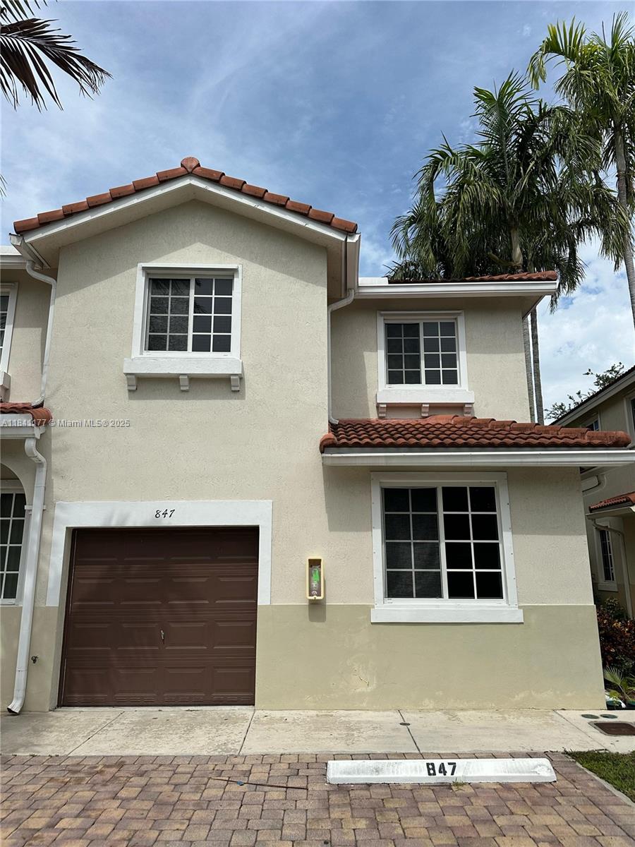 Beautiful and just renovated 4/3 townhouse in gated Majorca Isle, Kitchen with SS appliances and granite countertop, washer & dryer included.
100% SPC waterproof vinyl floor recently installed
Pool, Playground, clubhouse
Close to Turnpike and Hard rock cafe stadium