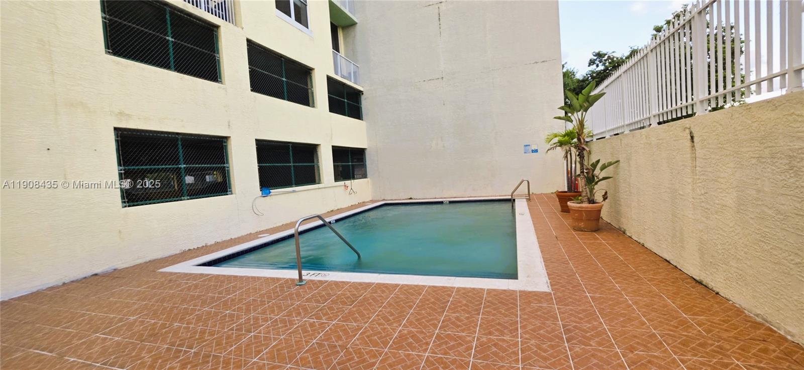 HIGHLAND PARK LOFTS CONDO - Residential