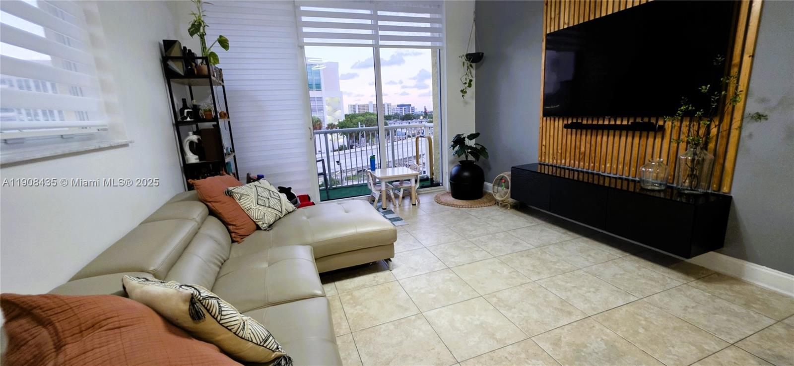 HIGHLAND PARK LOFTS CONDO - Residential