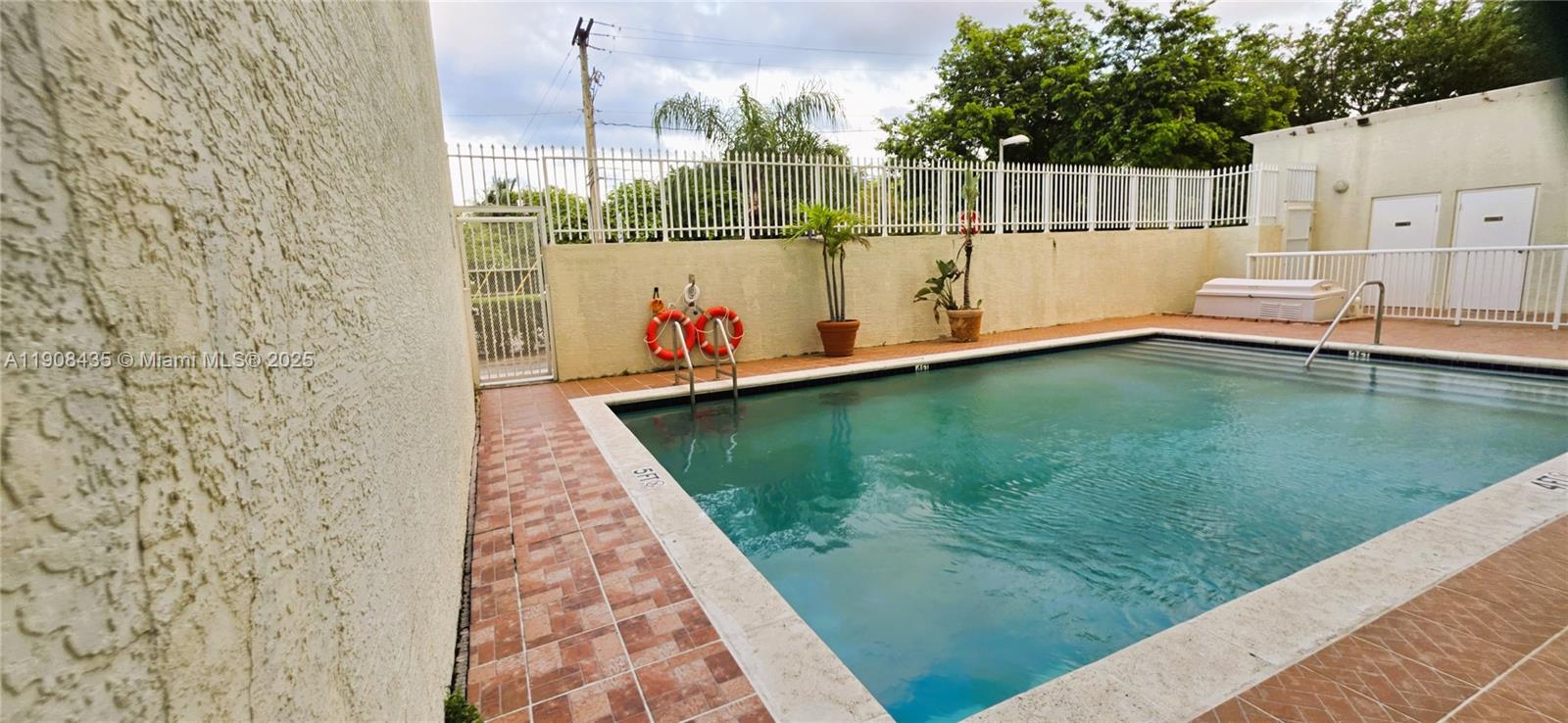 HIGHLAND PARK LOFTS CONDO - Residential