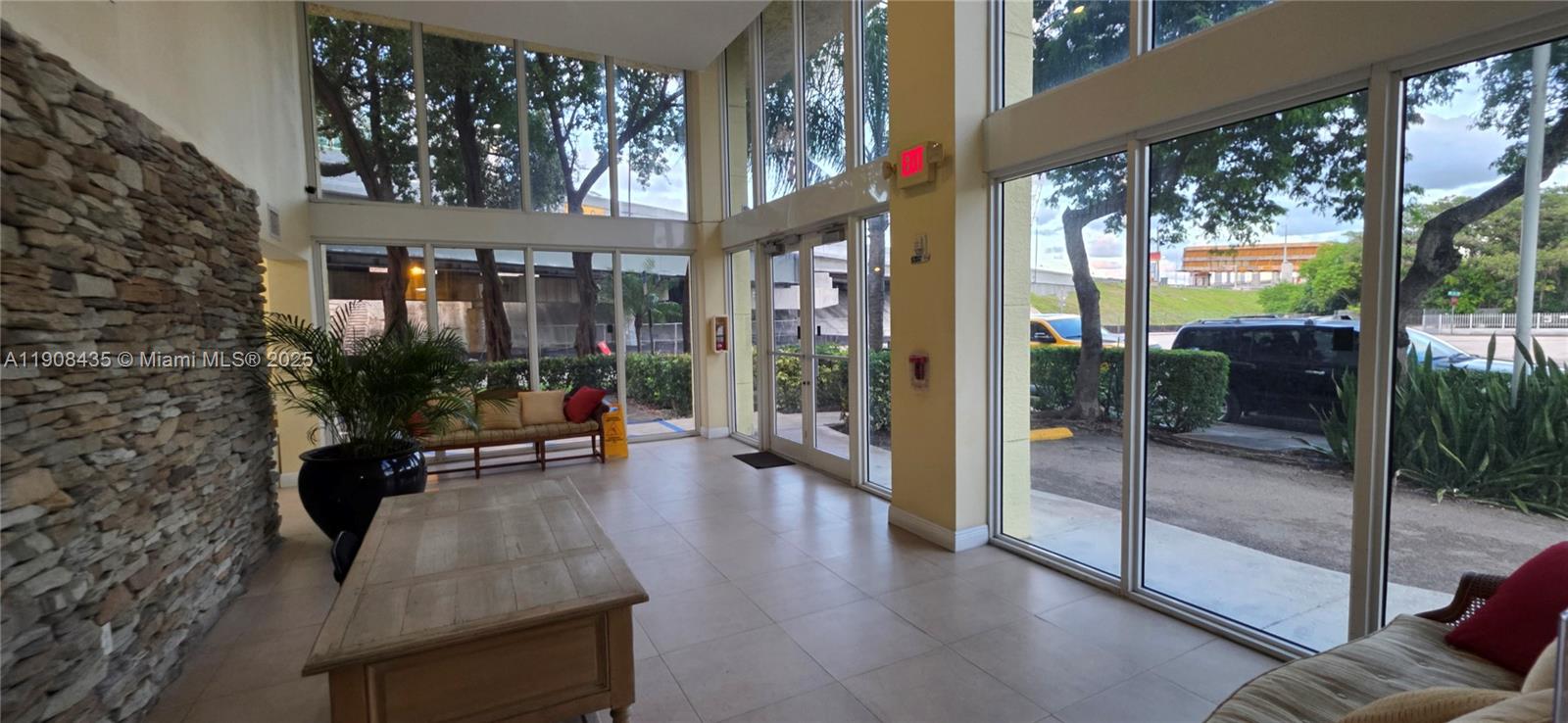 HIGHLAND PARK LOFTS CONDO - Residential