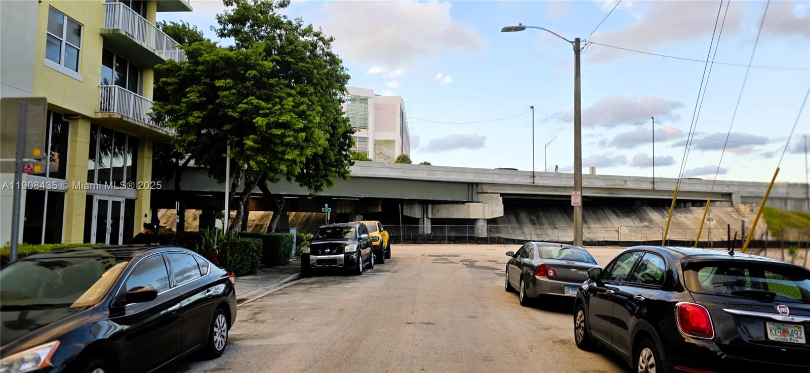 HIGHLAND PARK LOFTS CONDO - Residential