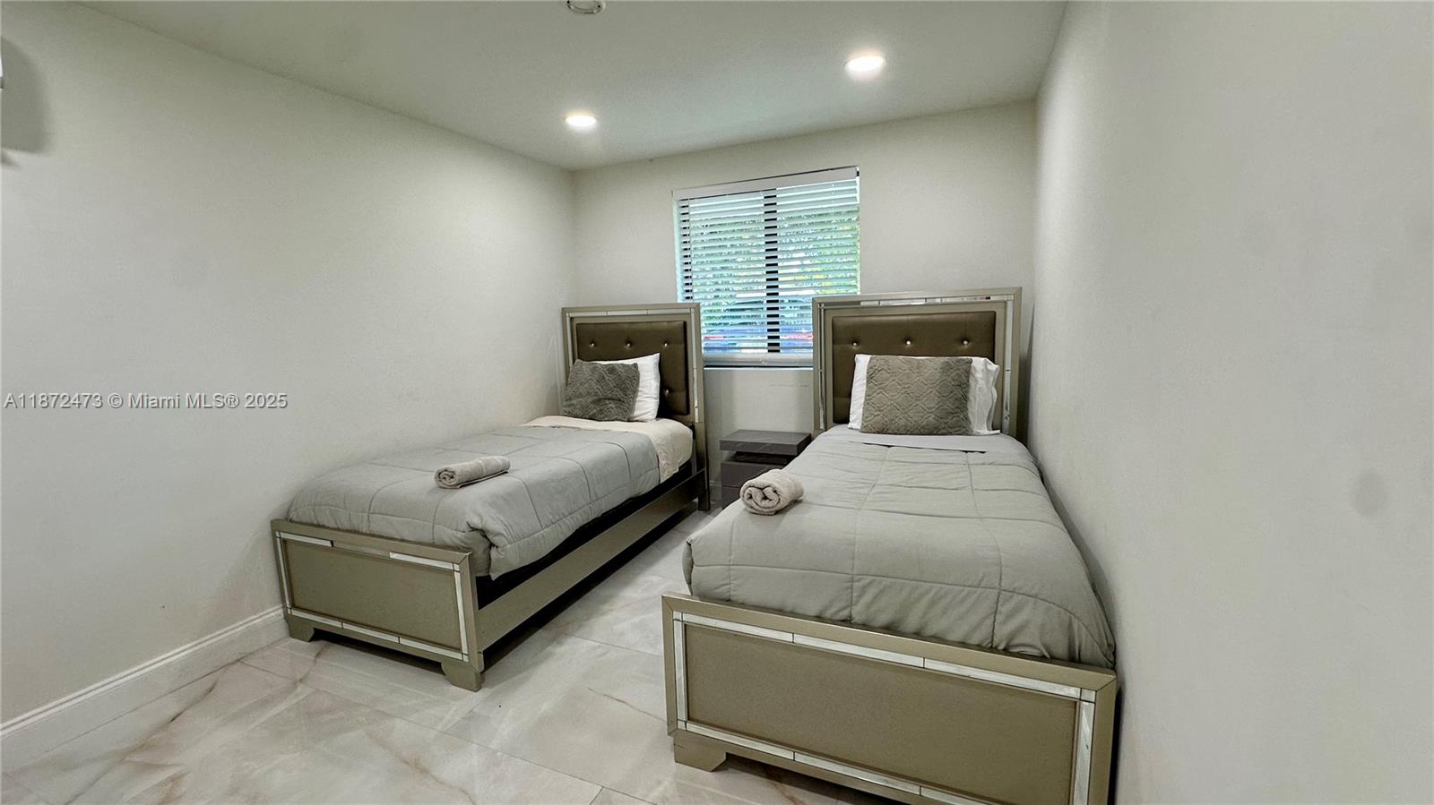 OVERBROOK SHORES NO-2 - Residential