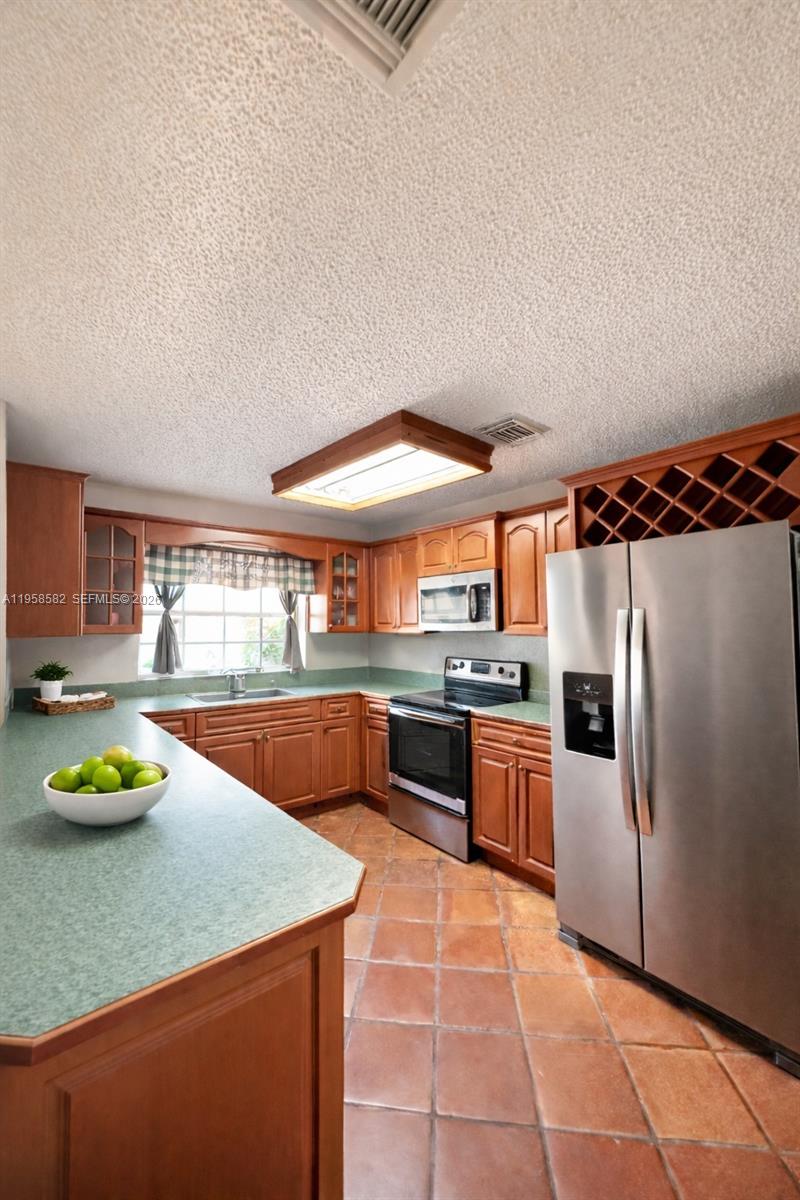 LAKE POINTE SEC 4 - Residential