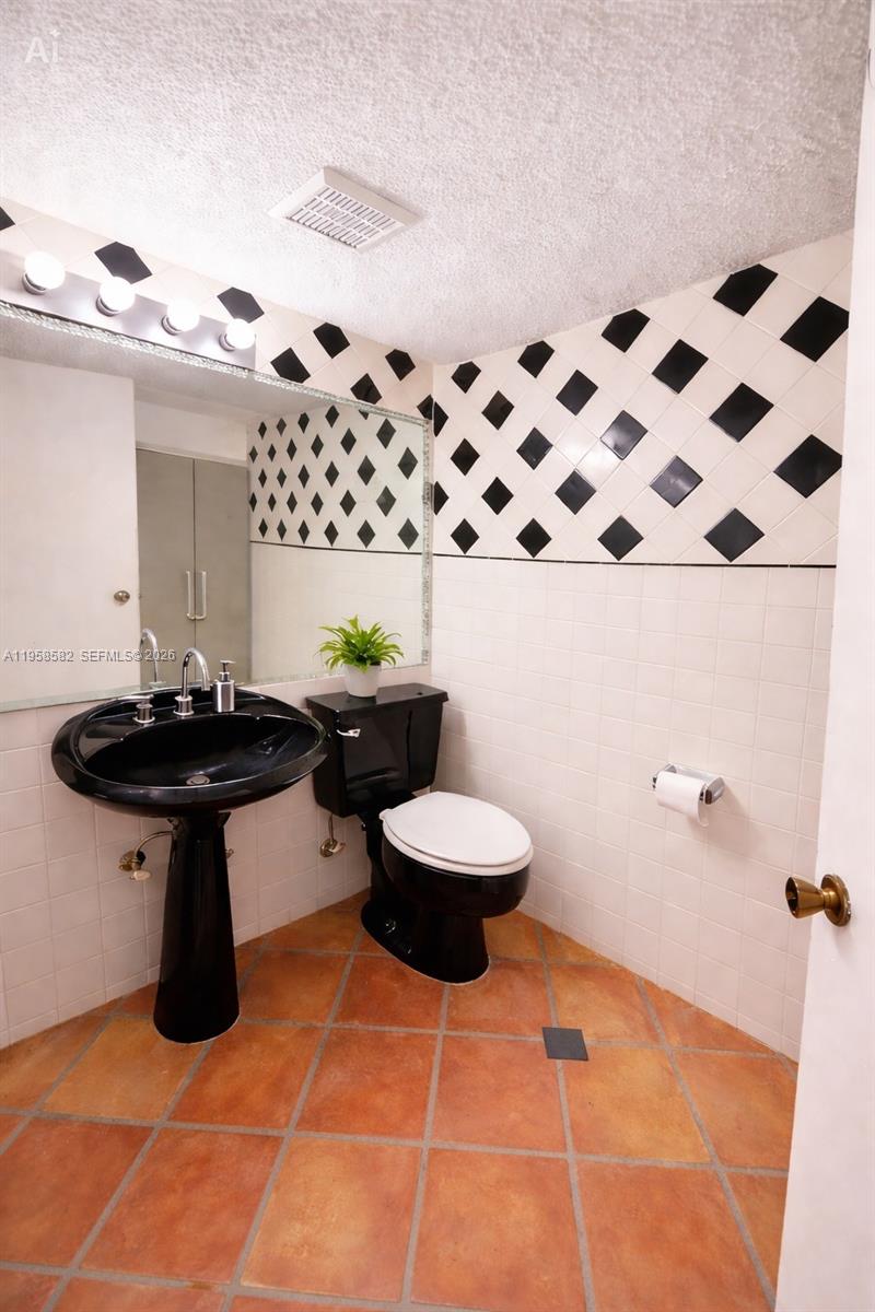 LAKE POINTE SEC 4 - Residential