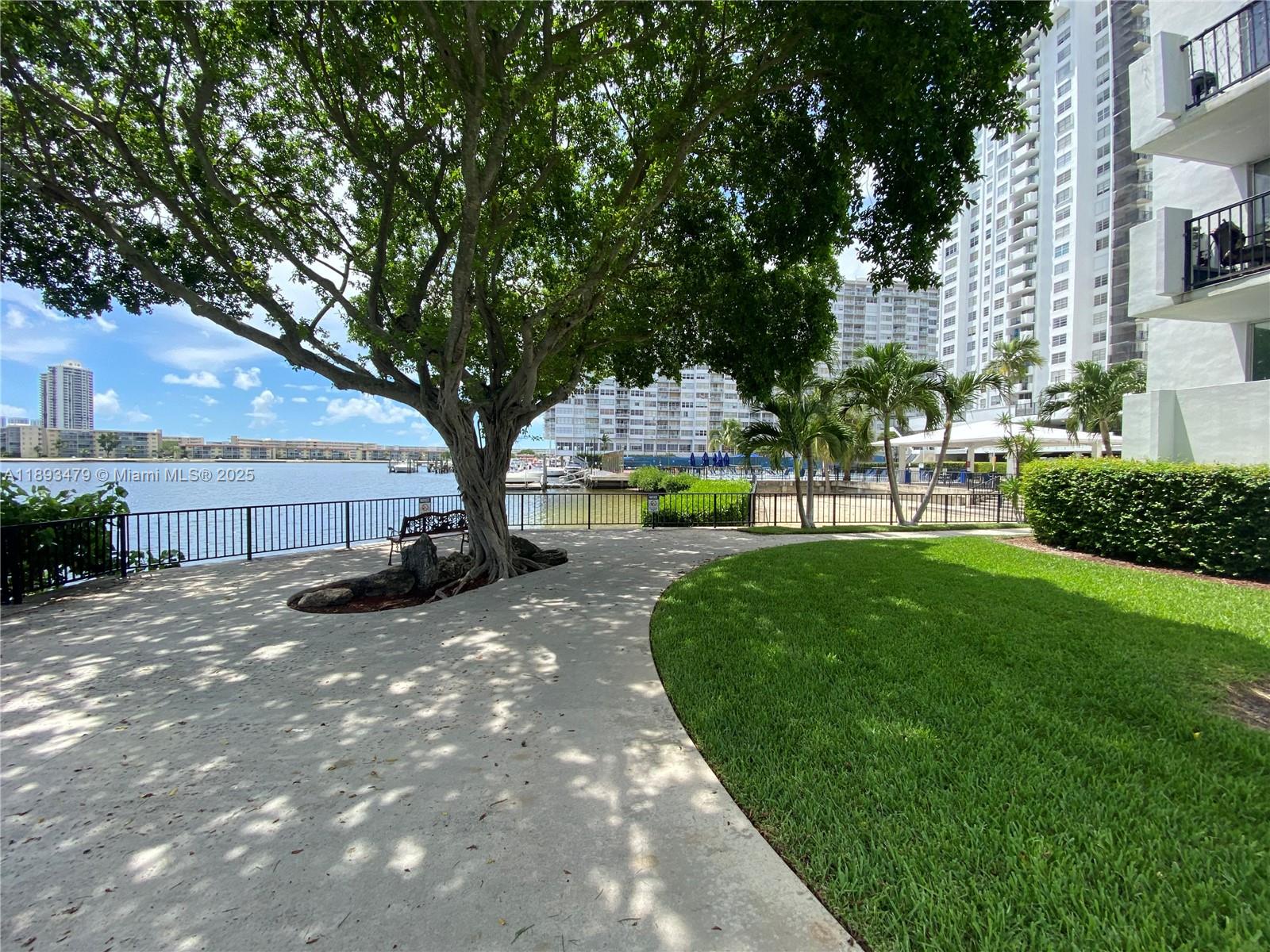 COMMODORE PLAZA CONDO - Residential Lease
