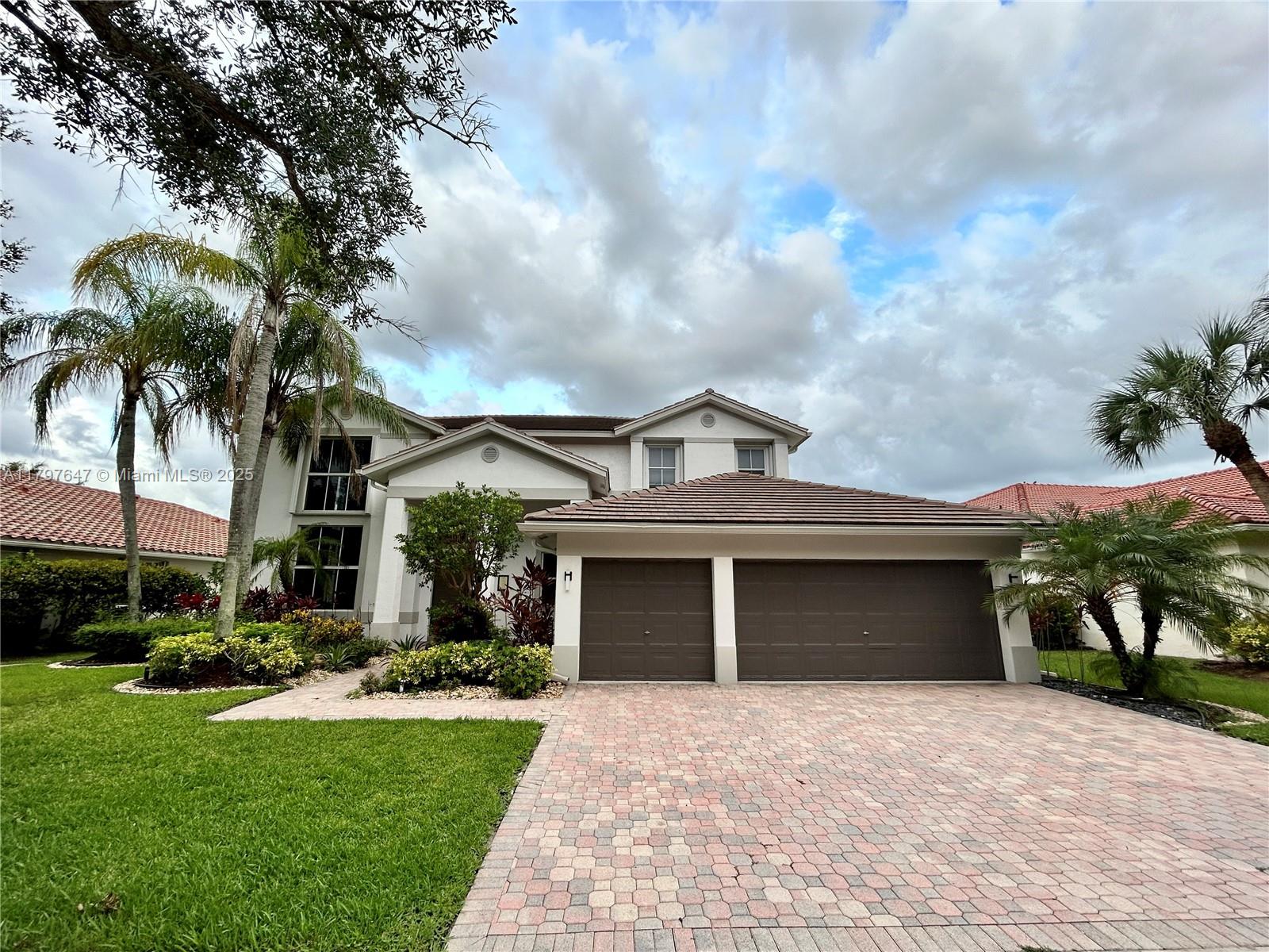 Property for Sale at 3968 Nighthawk Dr, Weston, Broward County, Florida - Bedrooms: 4 
Bathrooms: 4  - $1,350,000