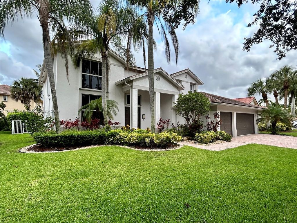 Photo of 3968 Nighthawk Dr, Weston, FL 33331 (MLS # A11797647)