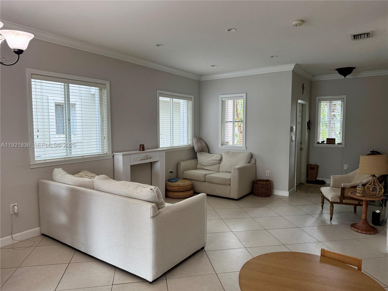 FERNANDOS PLACE - Residential