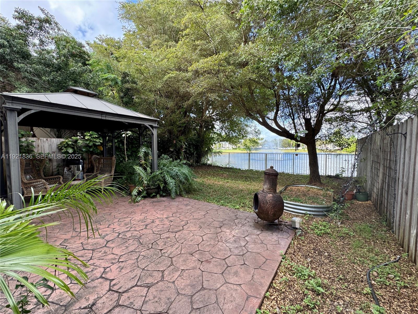 FERNANDOS PLACE - Residential