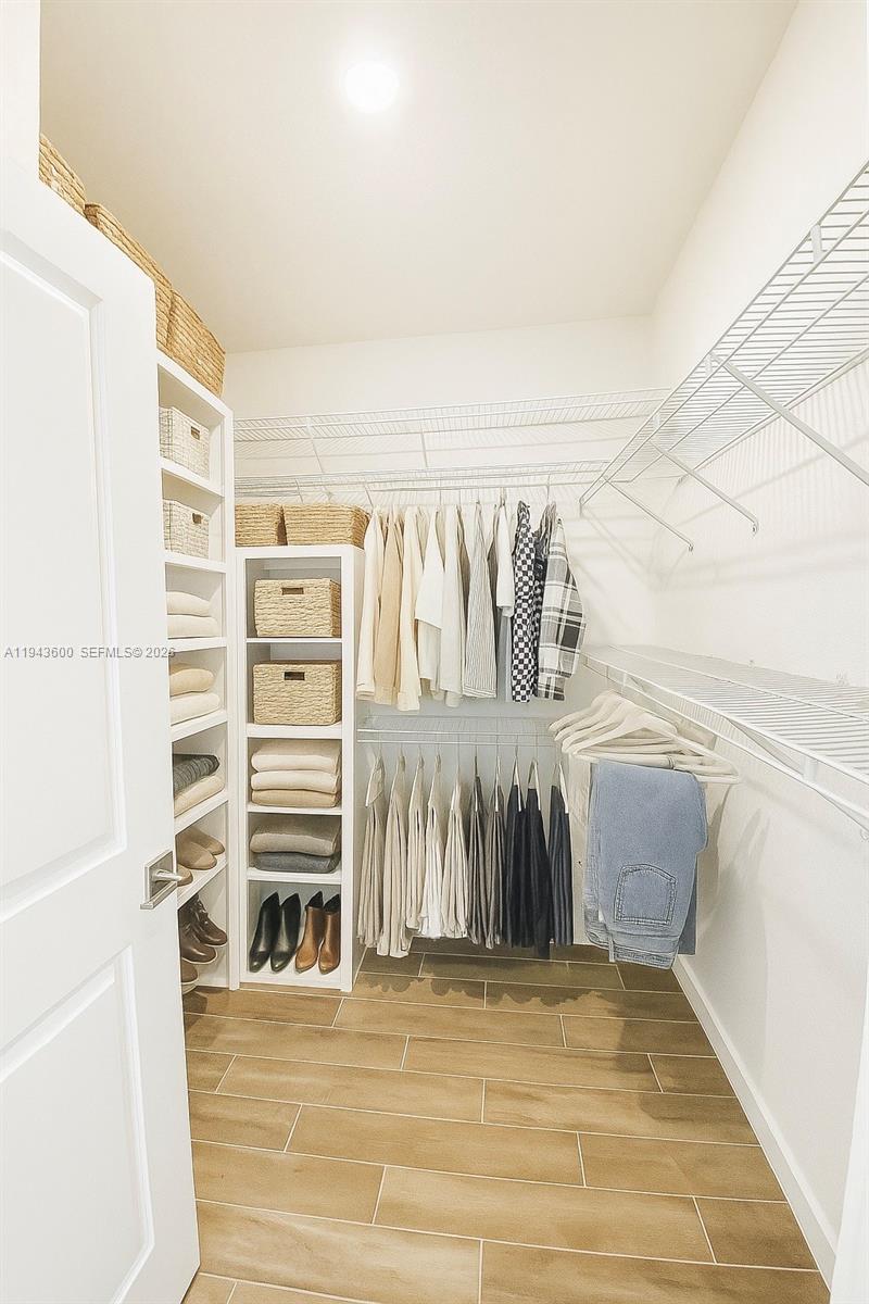 SABAL POINTE - Residential